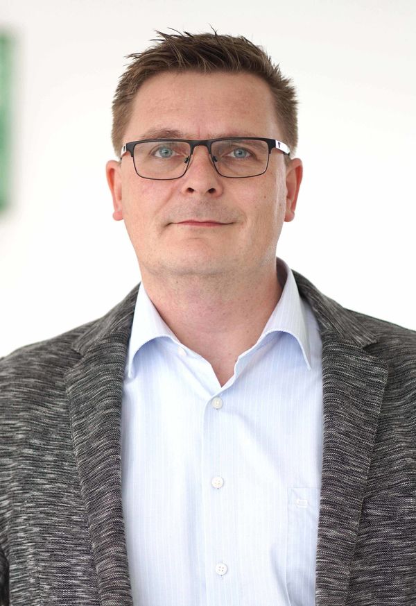 Tibor Krah Tibor Krah
